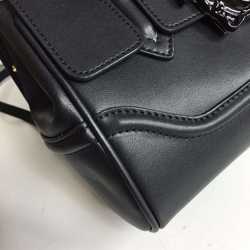 Versace Palazzo Empire Original Leather Shoulder Bag V1911 Black Versace Palazzo Empire Original Leather Shoulder Bag V1911 Black