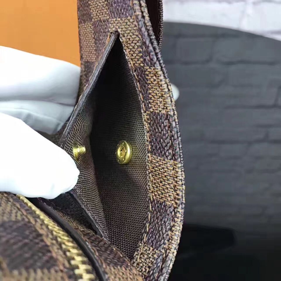 Louis Vuitton Damier Ebene Canvas M49926 Louis Vuitton Damier Ebene Canvas M49926