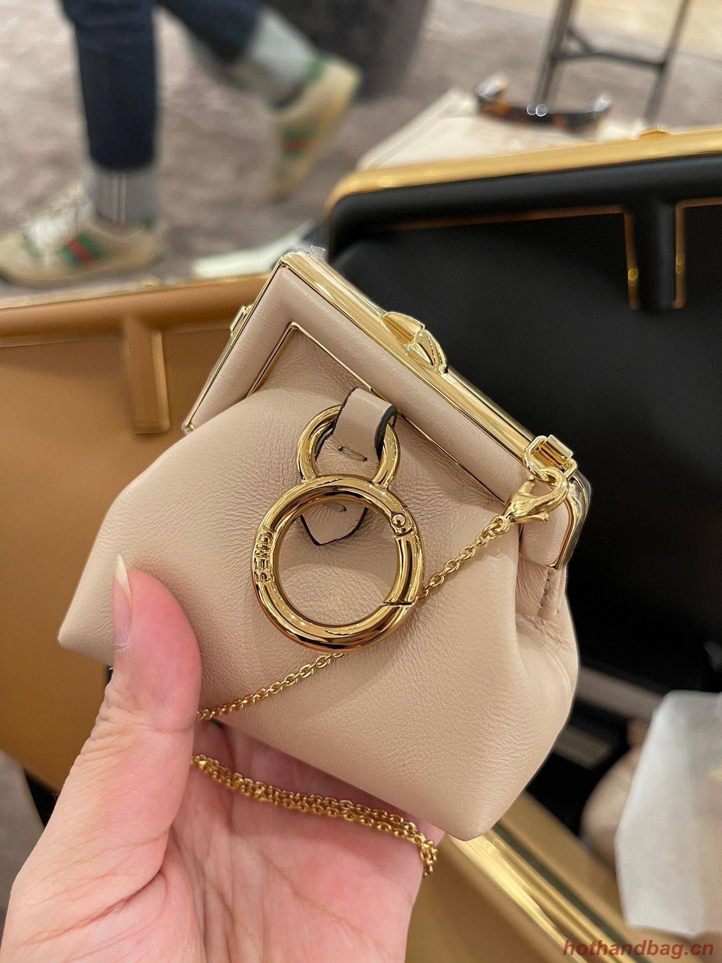 Fendi Original Leather Clutch Bag 56833 Cream Fendi Original Leather Clutch Bag 56833 Cream