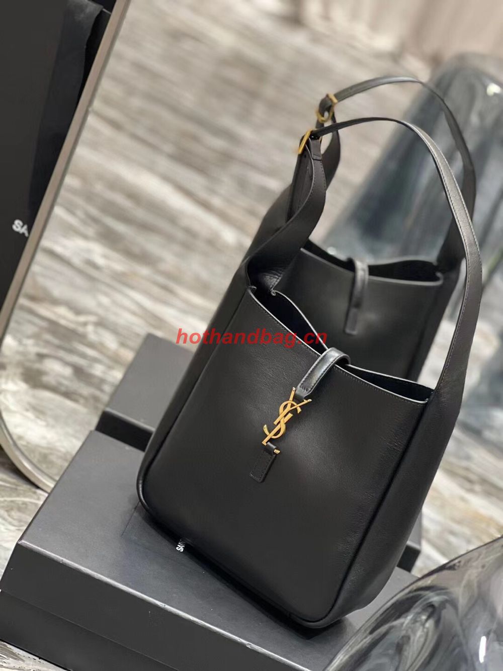 SAINT LAUREN LE 5 A 7 SOFT SMALL HOBO BAG IN SMOOTH LEATHER 713938 black SAINT LAUREN LE 5 A 7 SOFT SMALL HOBO BAG IN SMOOTH LEATHER 713938 black