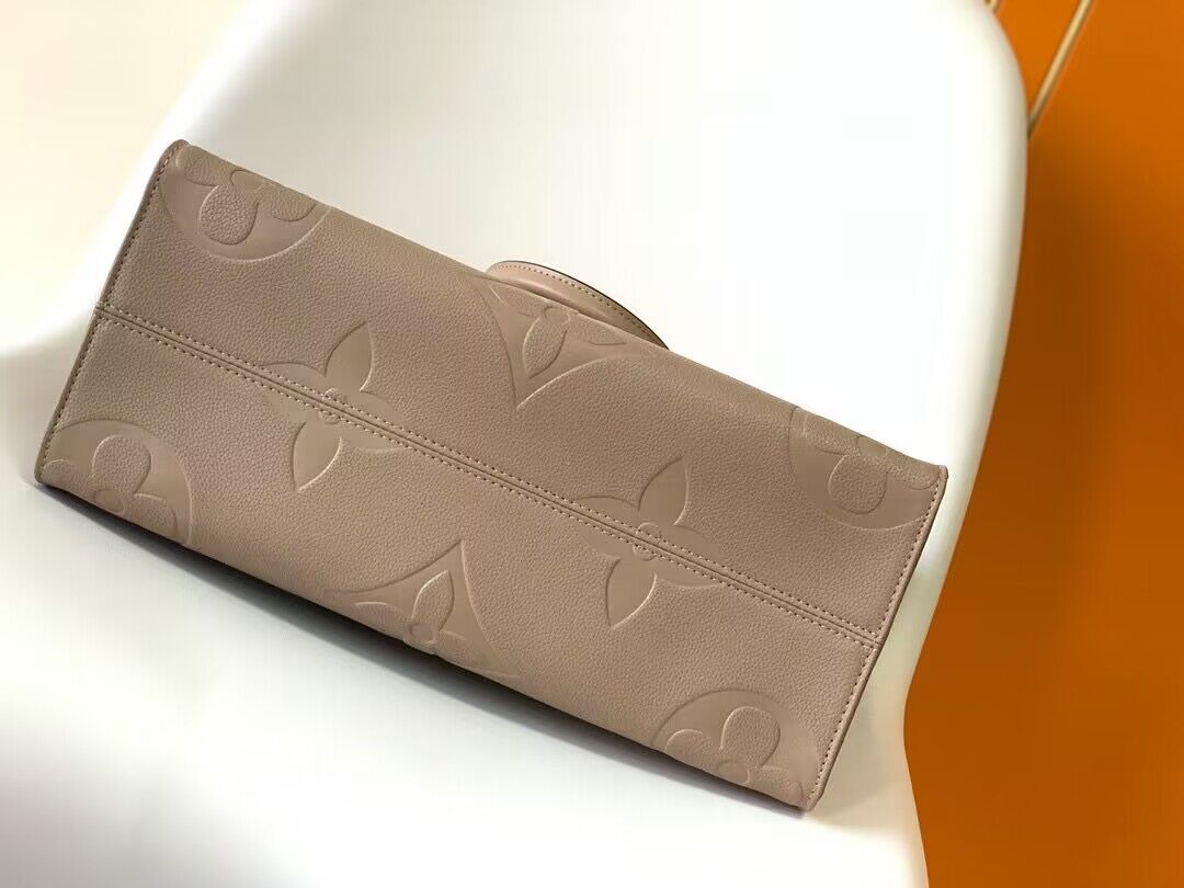 Louis Vuitton OnTheGo MM M46601 Gray Louis Vuitton OnTheGo MM M46601 Gray