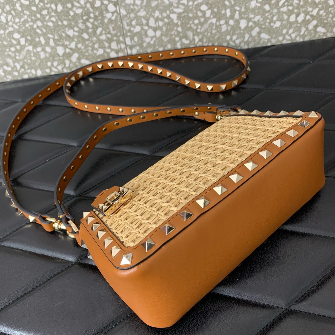 VALENTINO VLOGO SIGNATURE RAFFIA Mini Shoulder Bag 03111 brown VALENTINO VLOGO SIGNATURE RAFFIA Mini Shoulder Bag 03111 brown