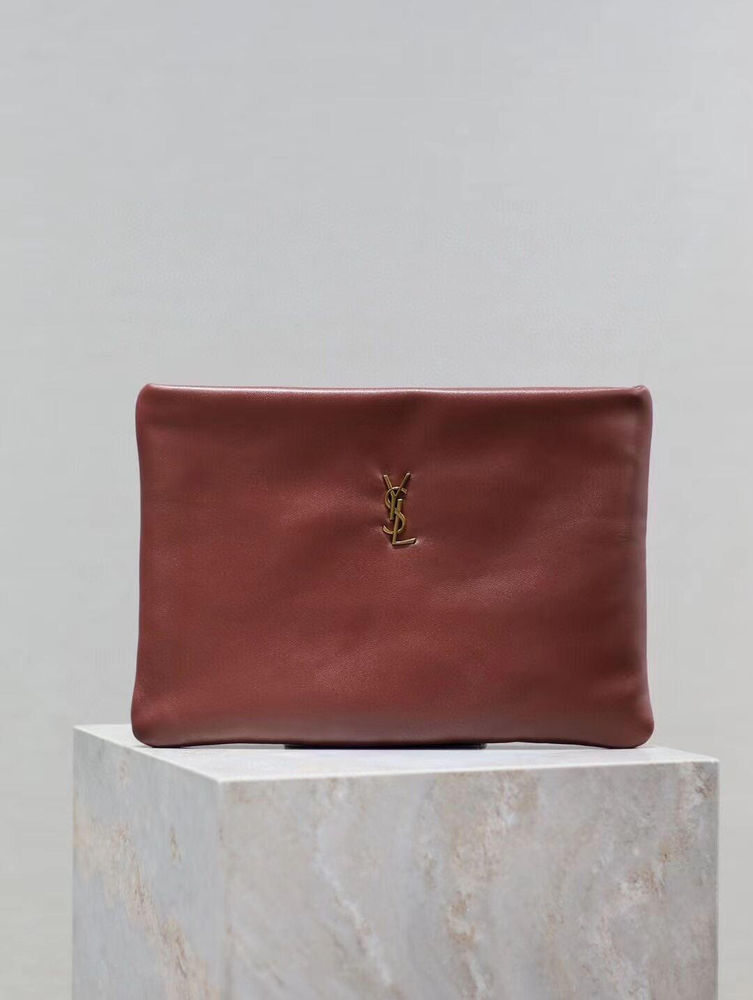 SAINT LAURENT CALYPSO LARGE POUCH IN LAMBSKIN 778943 ROUGE MERLOT SAINT LAURENT CALYPSO LARGE POUCH IN LAMBSKIN 778943 ROUGE MERLOT