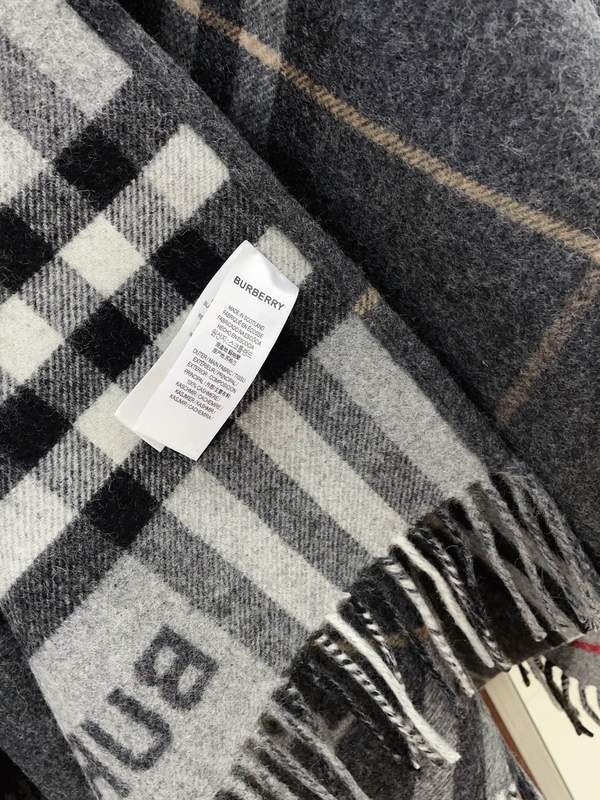 Burberry Cloak BBC00203 Burberry Cloak BBC00203