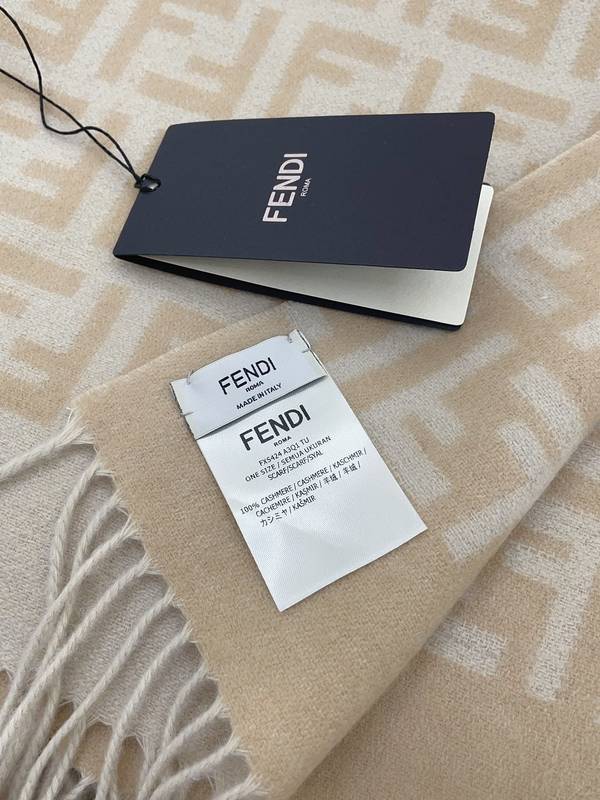 Fendi Cloak FDC00135 Fendi Cloak FDC00135