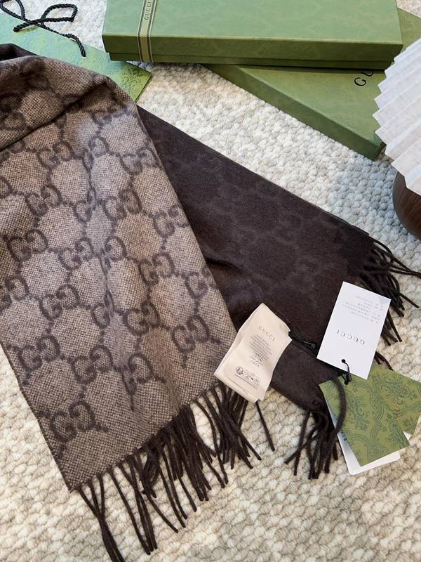 Gucci Scarf GUC00358 Gucci Scarf GUC00358
