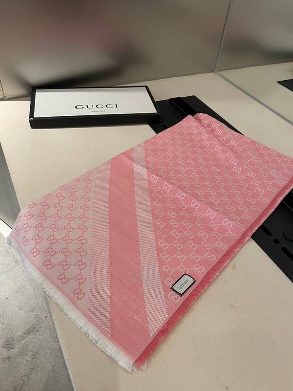Gucci Scarf GUC00389 Gucci Scarf GUC00389