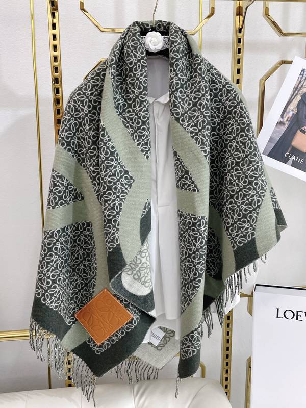Loewe Cloak LOC00071 Loewe Cloak LOC00071