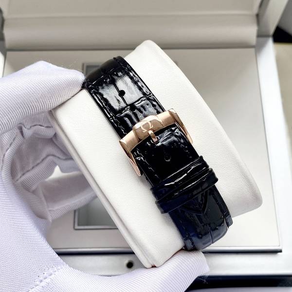 Omega Watch OMW00828-1