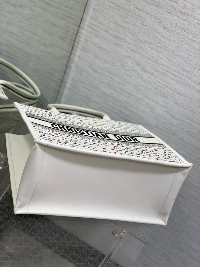 Medium Dior Book Tote Dior Oblique Embroidery and Calfskin M1324CZ-1