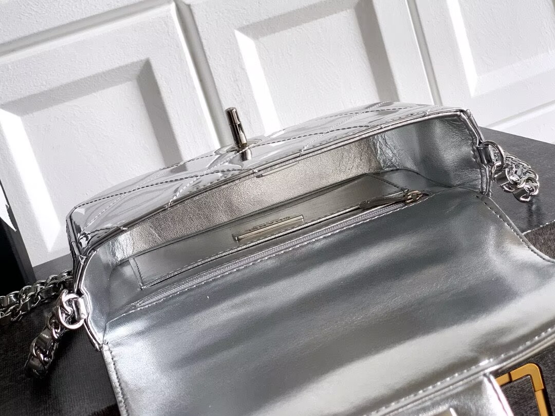 Chanel 25K Original Patent Leather Top Handle Bag A6320 Silver Chanel 25K Original Patent Leather Top Handle Bag A6320 Silver