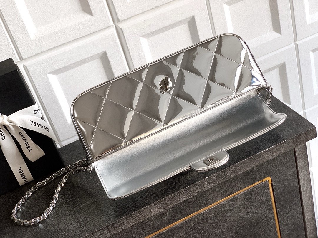 Chanel 25K Original Patent Leather Top Handle Bag A6321 Silver Chanel 25K Original Patent Leather Top Handle Bag A6321 Silver